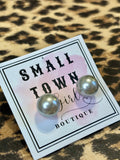 Pearl Studs